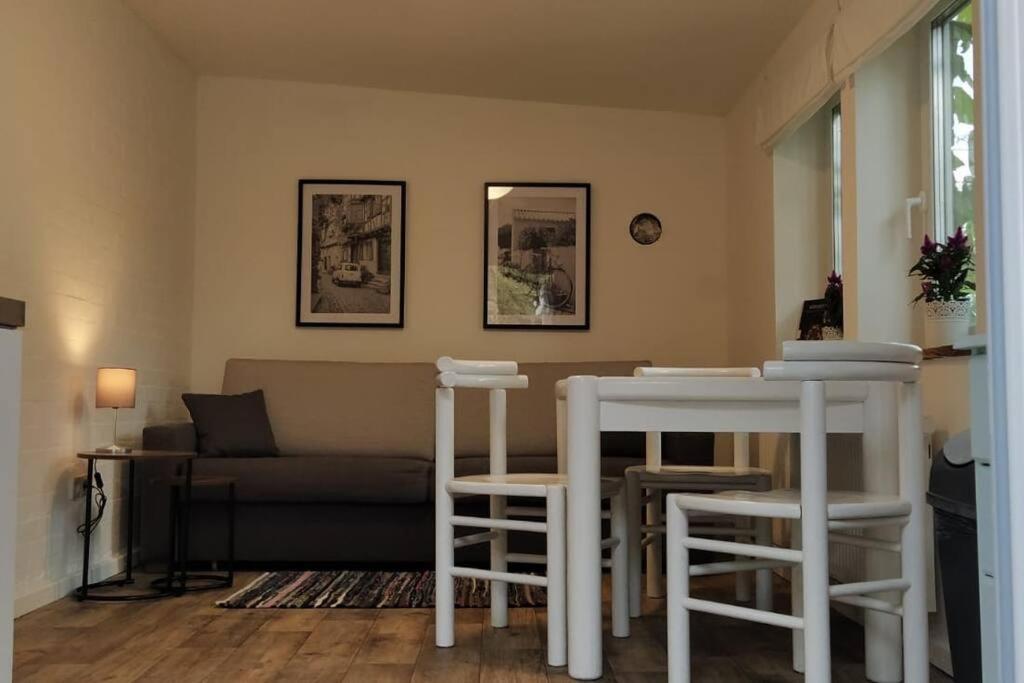 Fairschlafen - Gartenwohnung Bücken Esterno foto